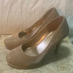 Gold a parkly formal shoes - Fiona night size 6